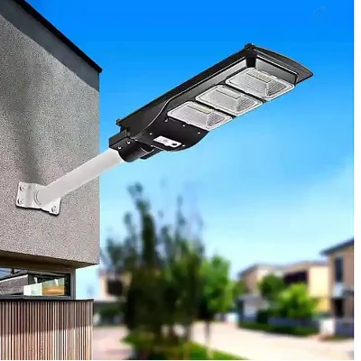 Wirtschaftlicher Preis 3-Kopf 270 Grad drehbare Wandleuchte Outdoor Garten LED Intelligente Solarsensor Wandleuchte Straßenlaterne Lampe